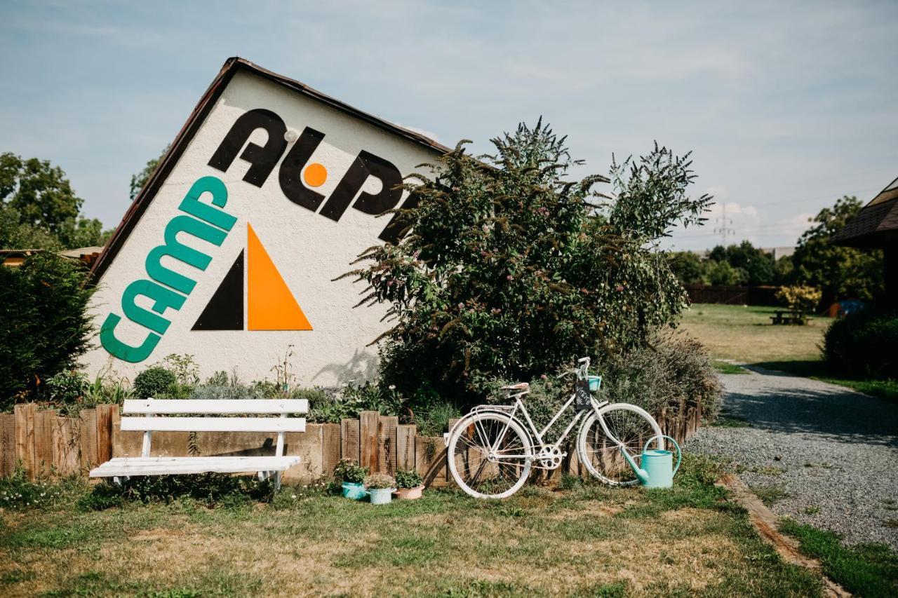 Camp Alpa Hotel Ostrovacice Bagian luar foto